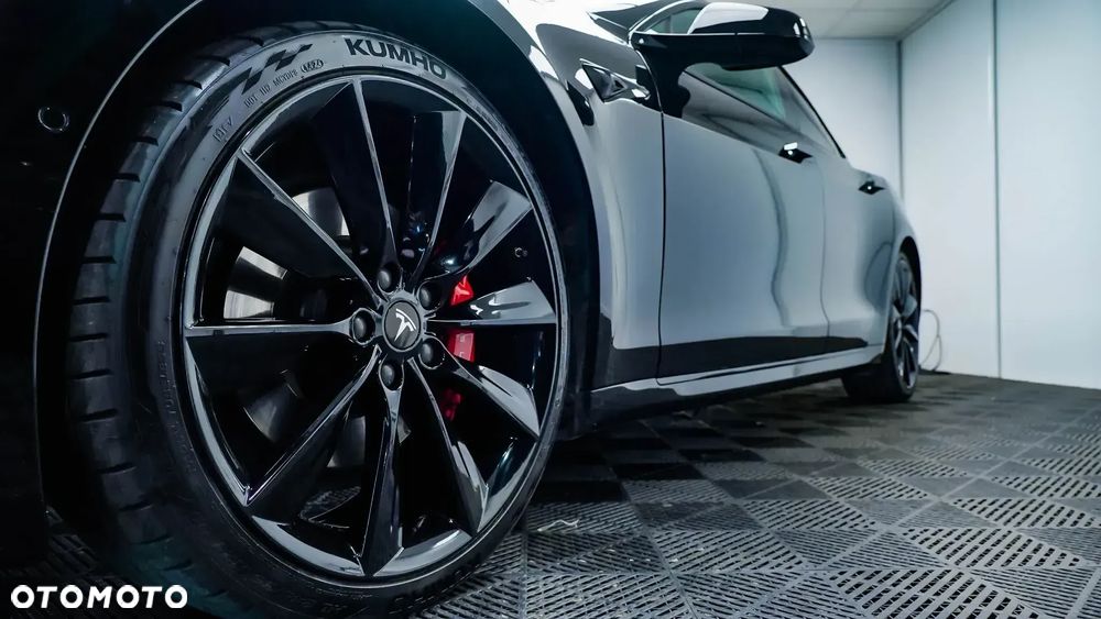 Tesla Model S Performance - 7