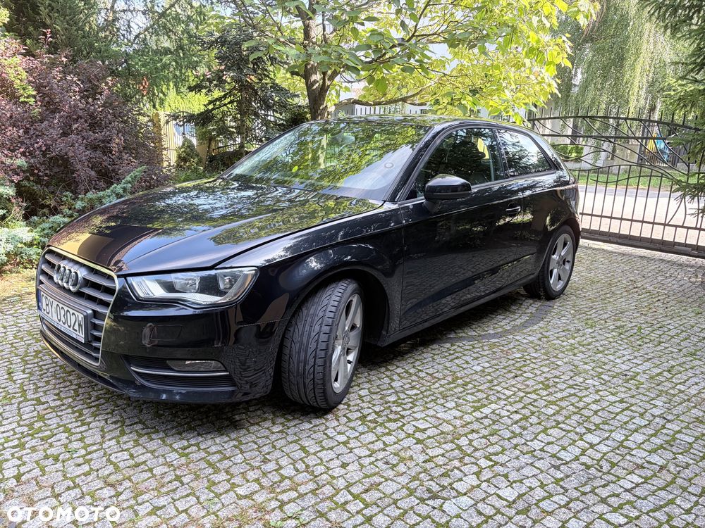 Audi A3 3-drzwiowe 1.4 TFSI Ambiente - 2