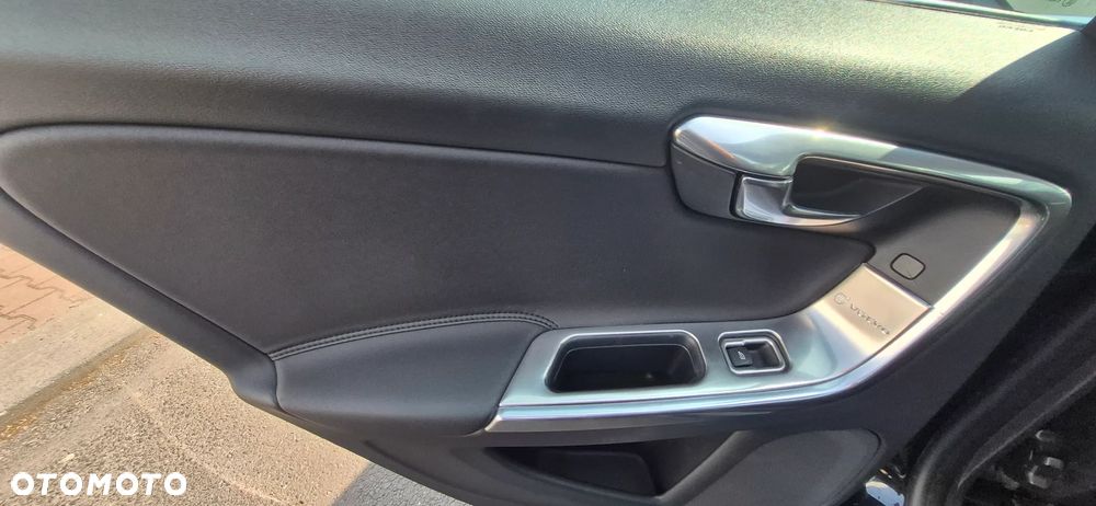 Volvo S60 D4 Geartronic Business Edition - 16