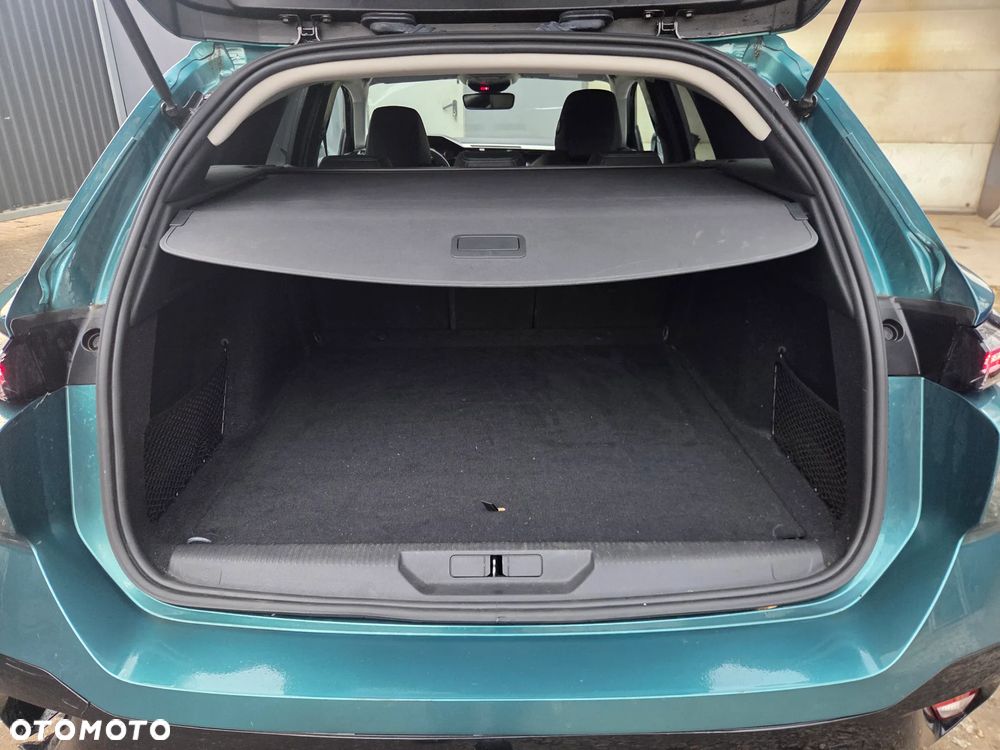 Peugeot 308 1.6 Hybrid PHEV Allure Pack EAT8 - 16