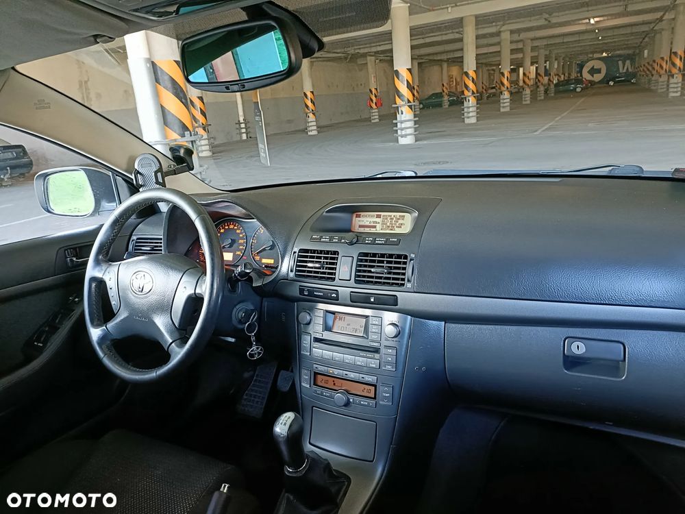 Toyota Avensis 2.0 D-4D Luna - 8