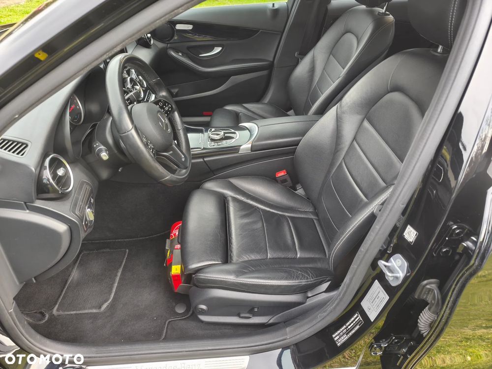 Mercedes-Benz Klasa C 200 4MATIC 9G-TRONIC - 13