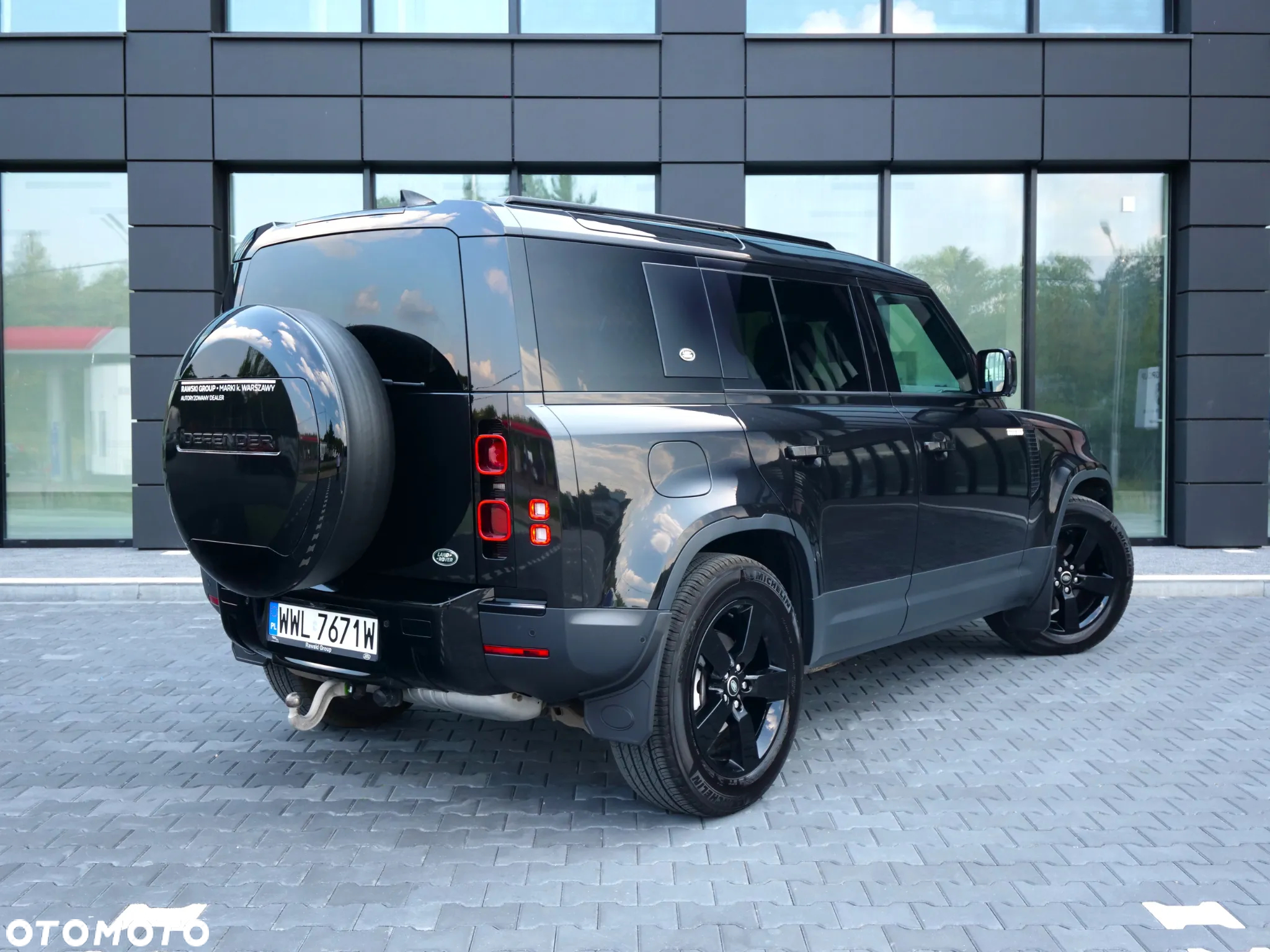 Land Rover Defender - 7