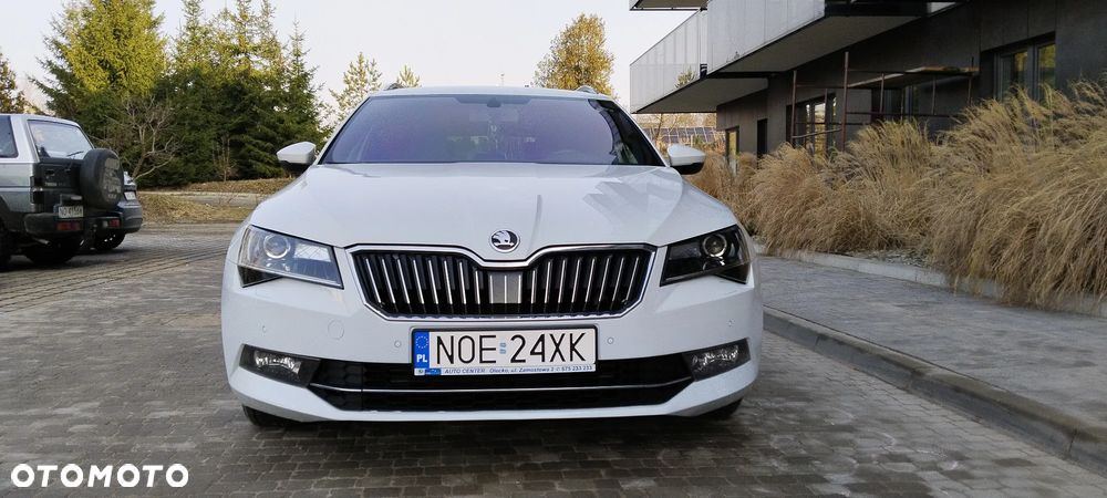 Skoda Superb 2.0 TDI DSG Sportline - 16