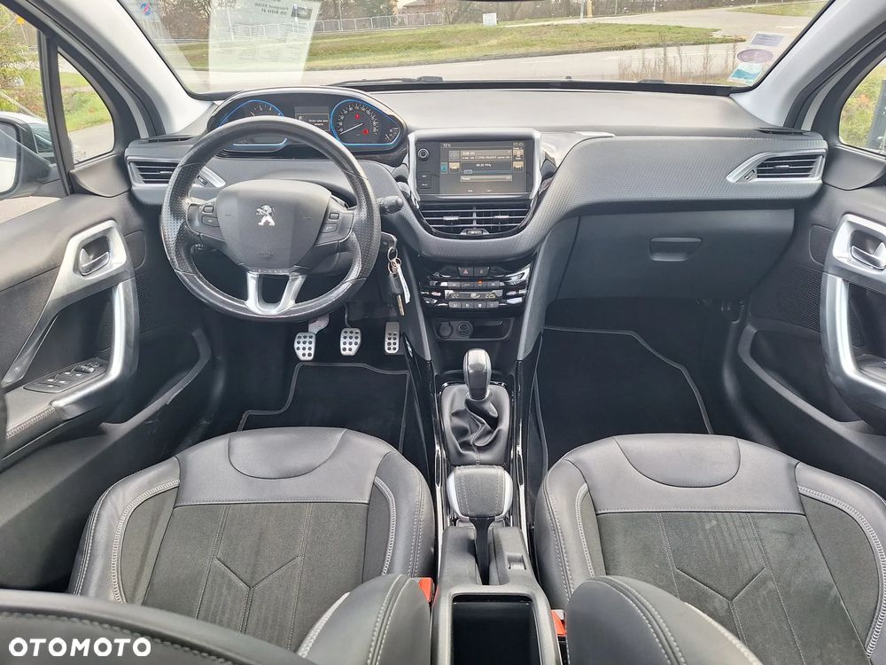 Peugeot 2008 1.2 Pure Tech Crossway S&S - 18