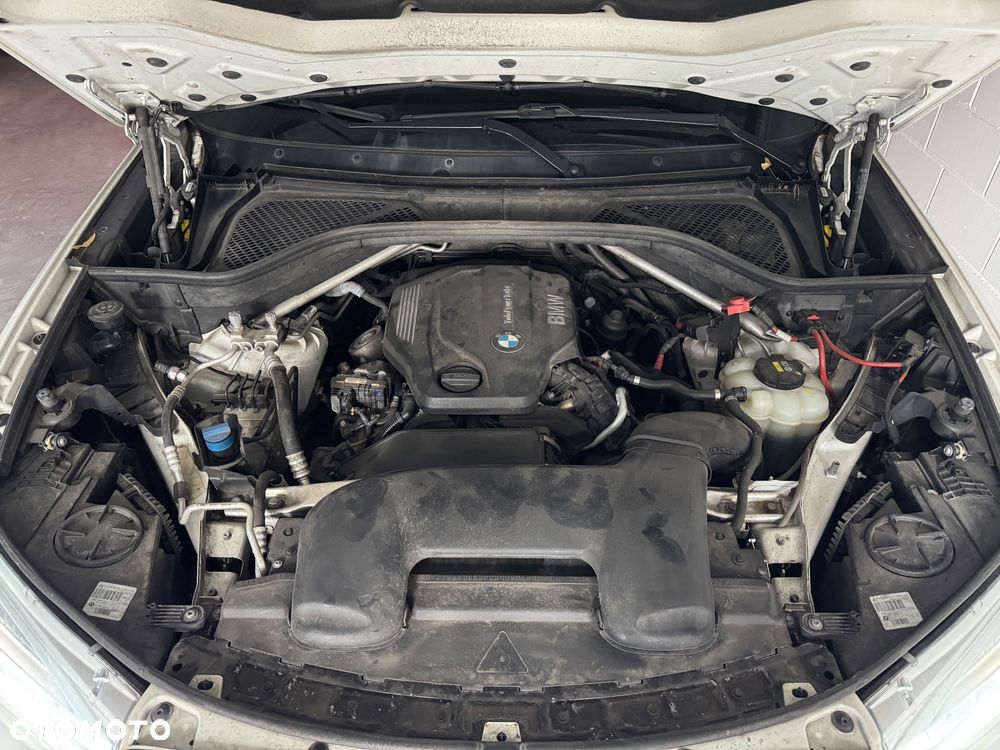 BMW X5 xDrive25d - 12