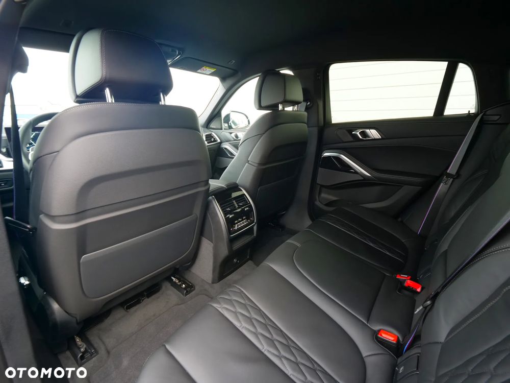 BMW X6 xDrive40d - 29