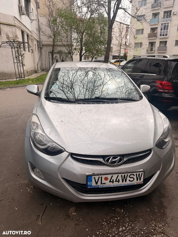 Hyundai Elantra 1.6 MPi - 3