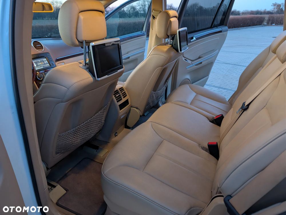 Mercedes-Benz GL 350 BlueTEC 4Matic 7G-TRONIC - 16