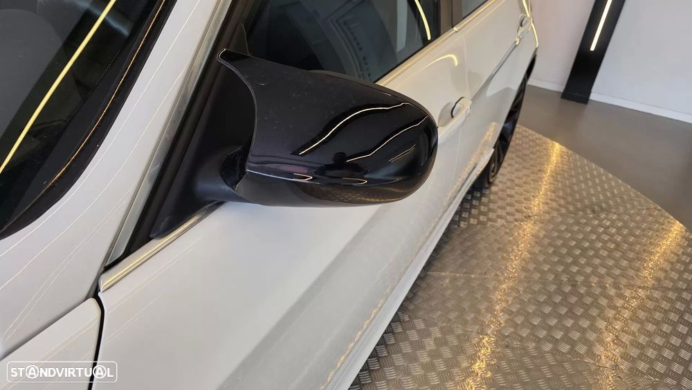 BMW 318 d Sport - 29