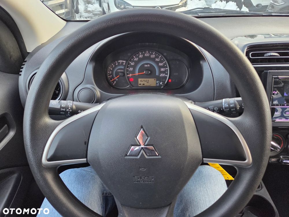 Mitsubishi Space Star 1.0 - 12