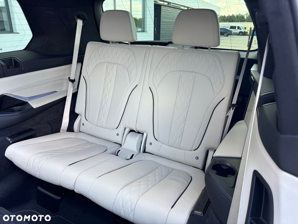 BMW X7 xDrive40d mHEV sport - 26