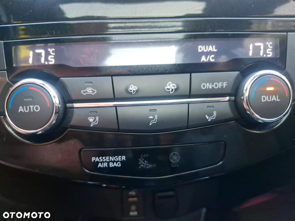 Nissan X-Trail 1.6 DCi ALL-MODE 4x4i Tekna - 29