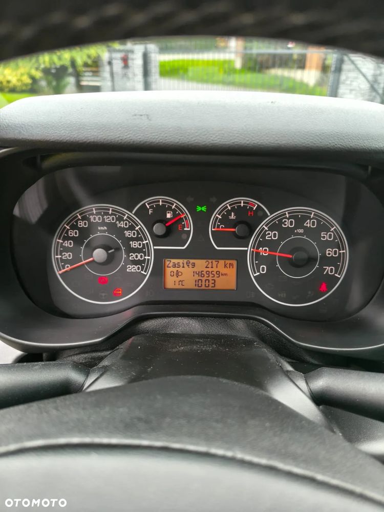 Fiat Grande Punto - 16