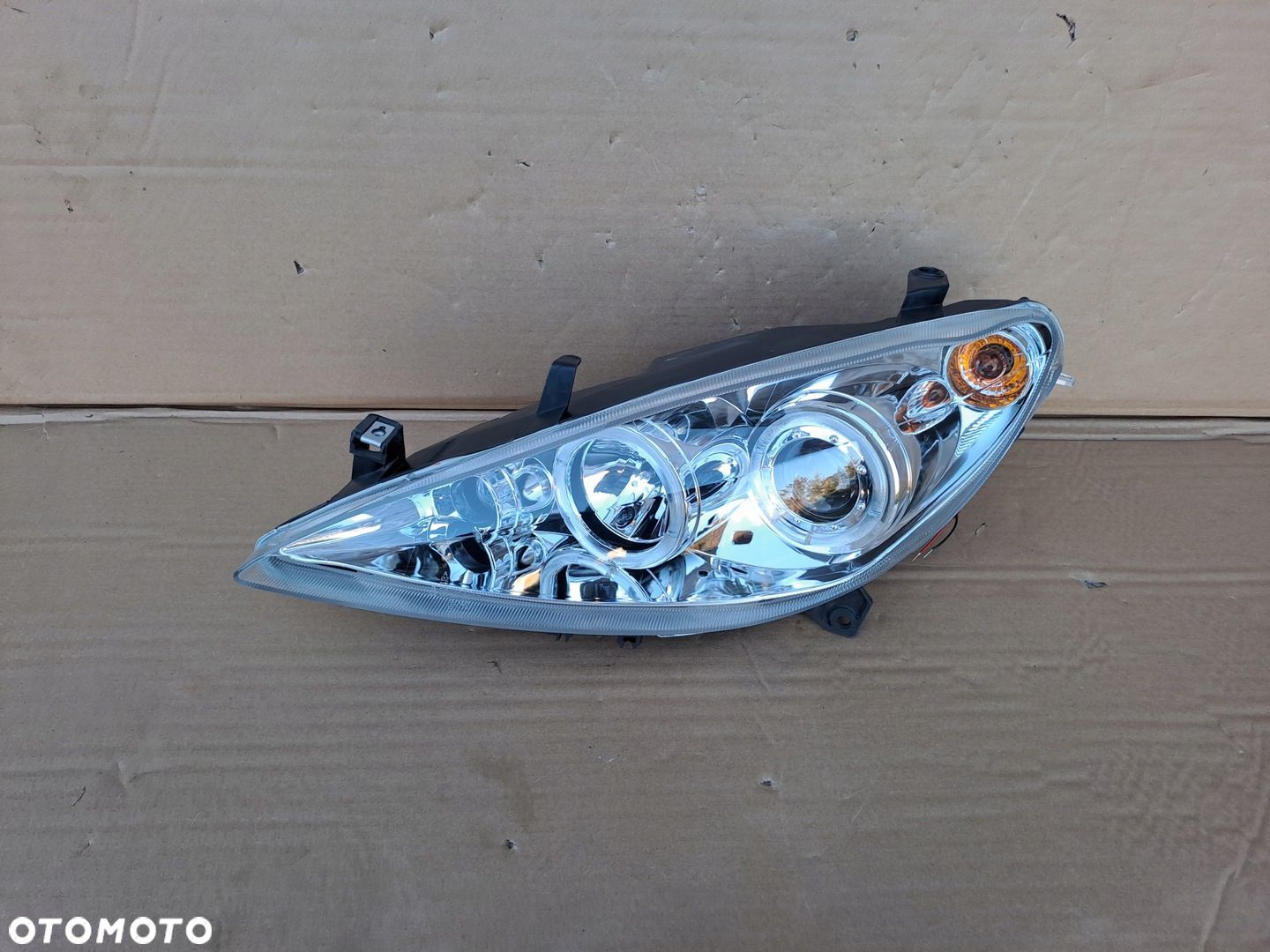 PEUGEOT 307 01-05 LEWA LAMPA CHROM RINGI TUNING - 1