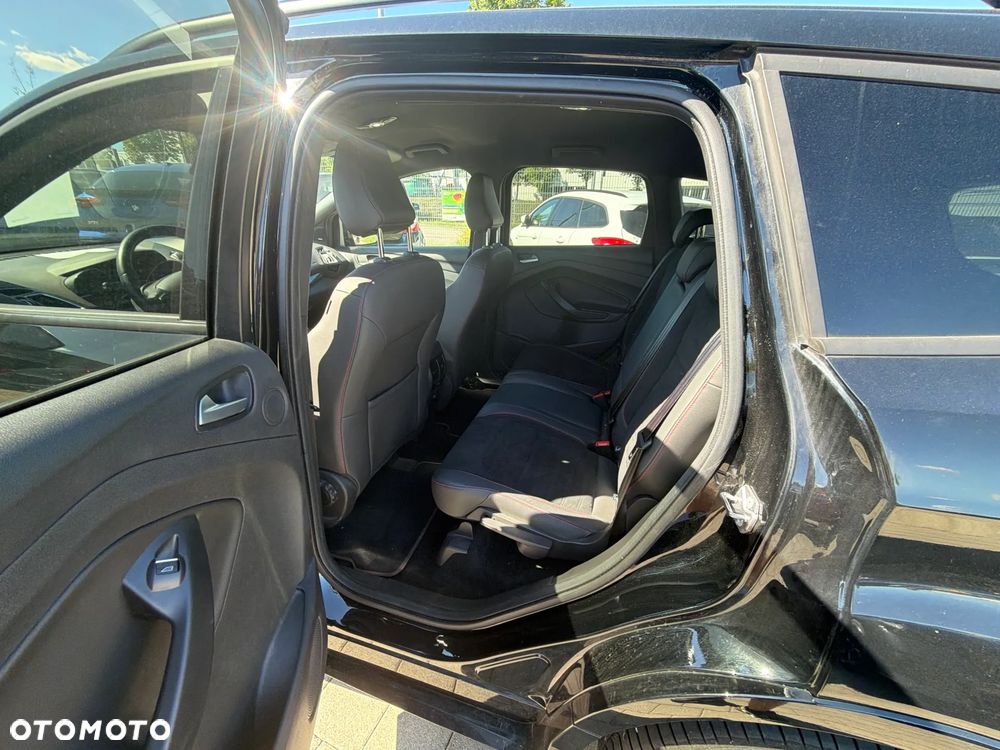 Ford Kuga 2.0 TDCi 4x4 ST-Line - 6