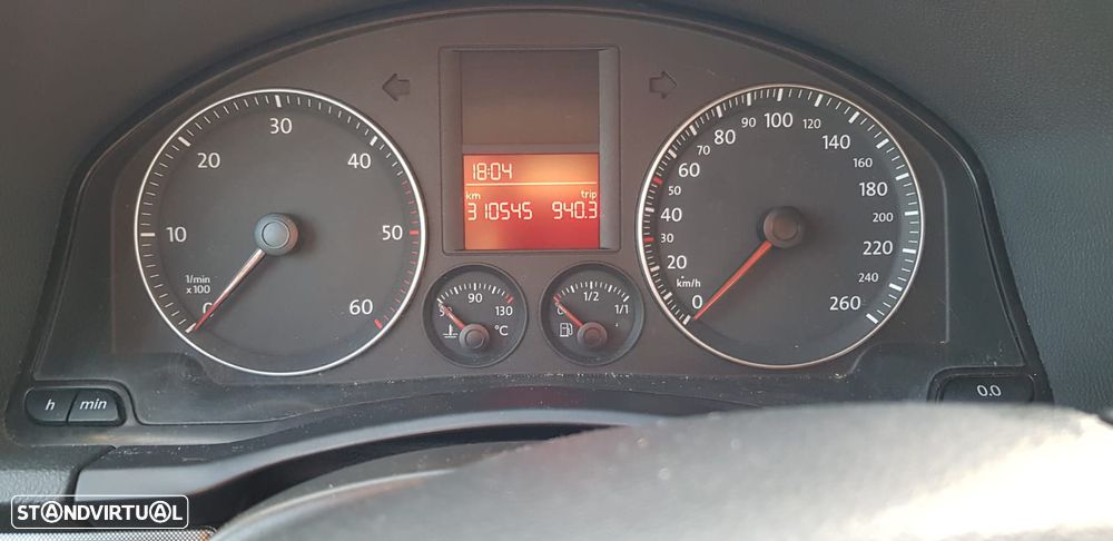 VW Golf 1.9 TDi DPF Comfortline - 12
