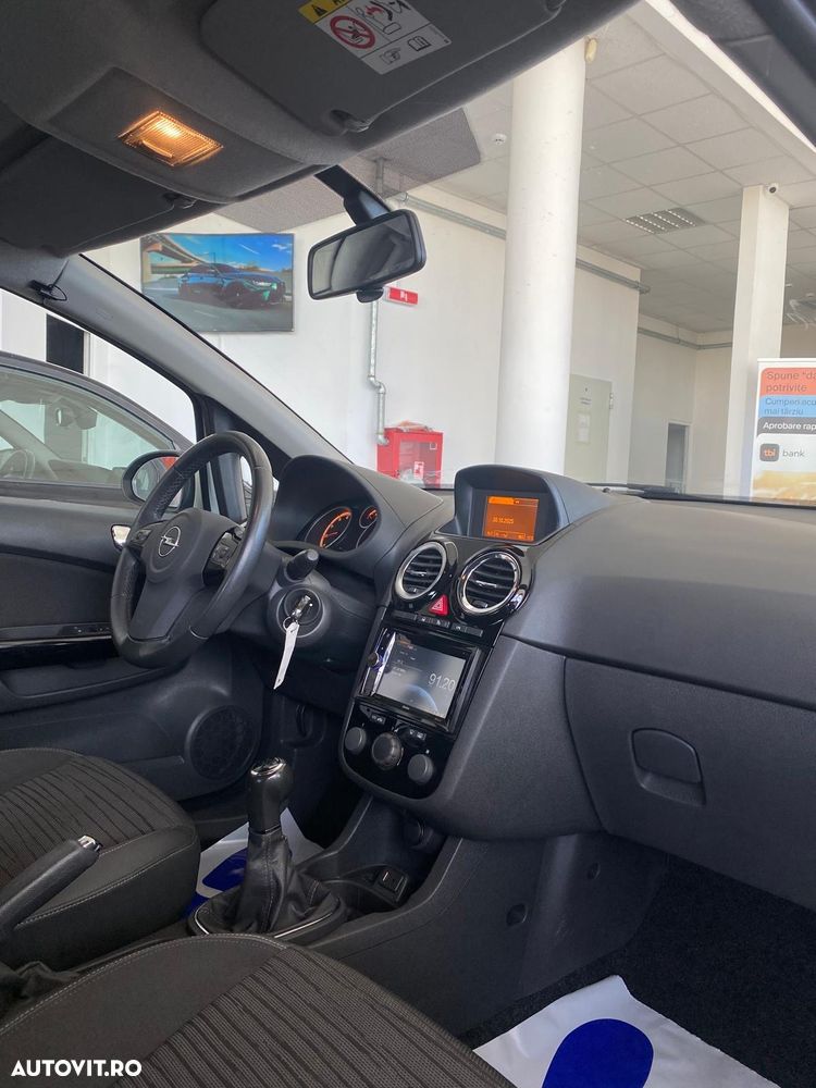 Opel Corsa 1.2 Essentia - 17