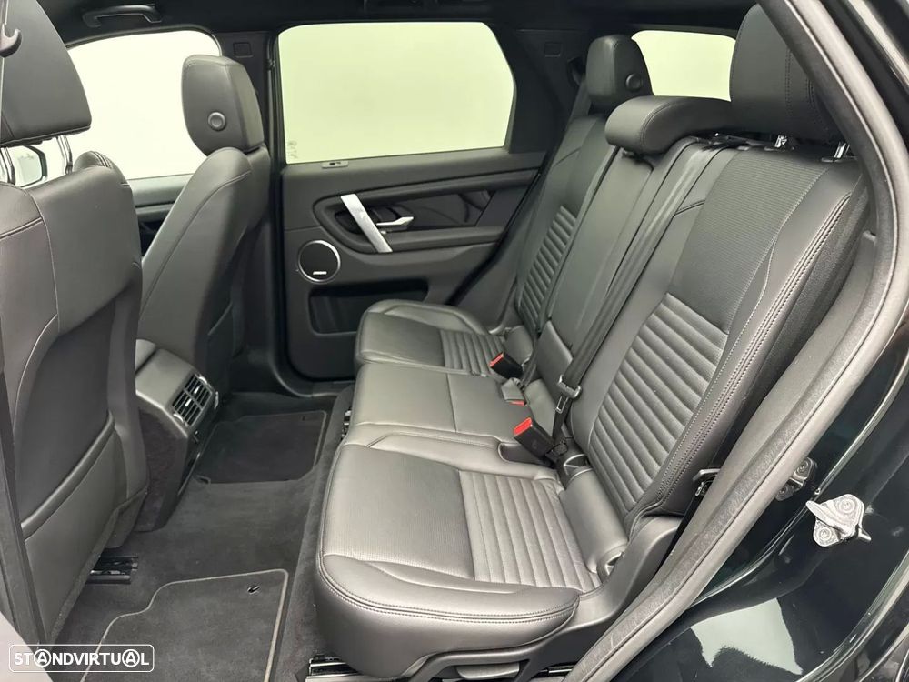 Land Rover Discovery Sport 1.5 I3 P300e AWD SE — fotografia 27
