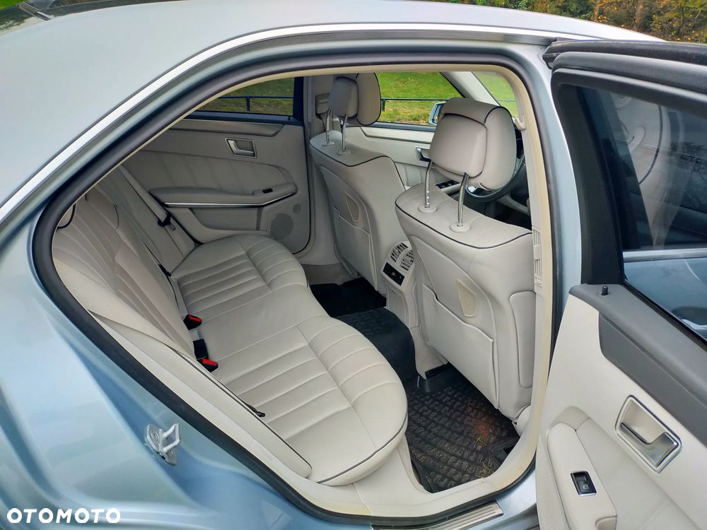 Mercedes-Benz Klasa E 250 Avantgarde - 12