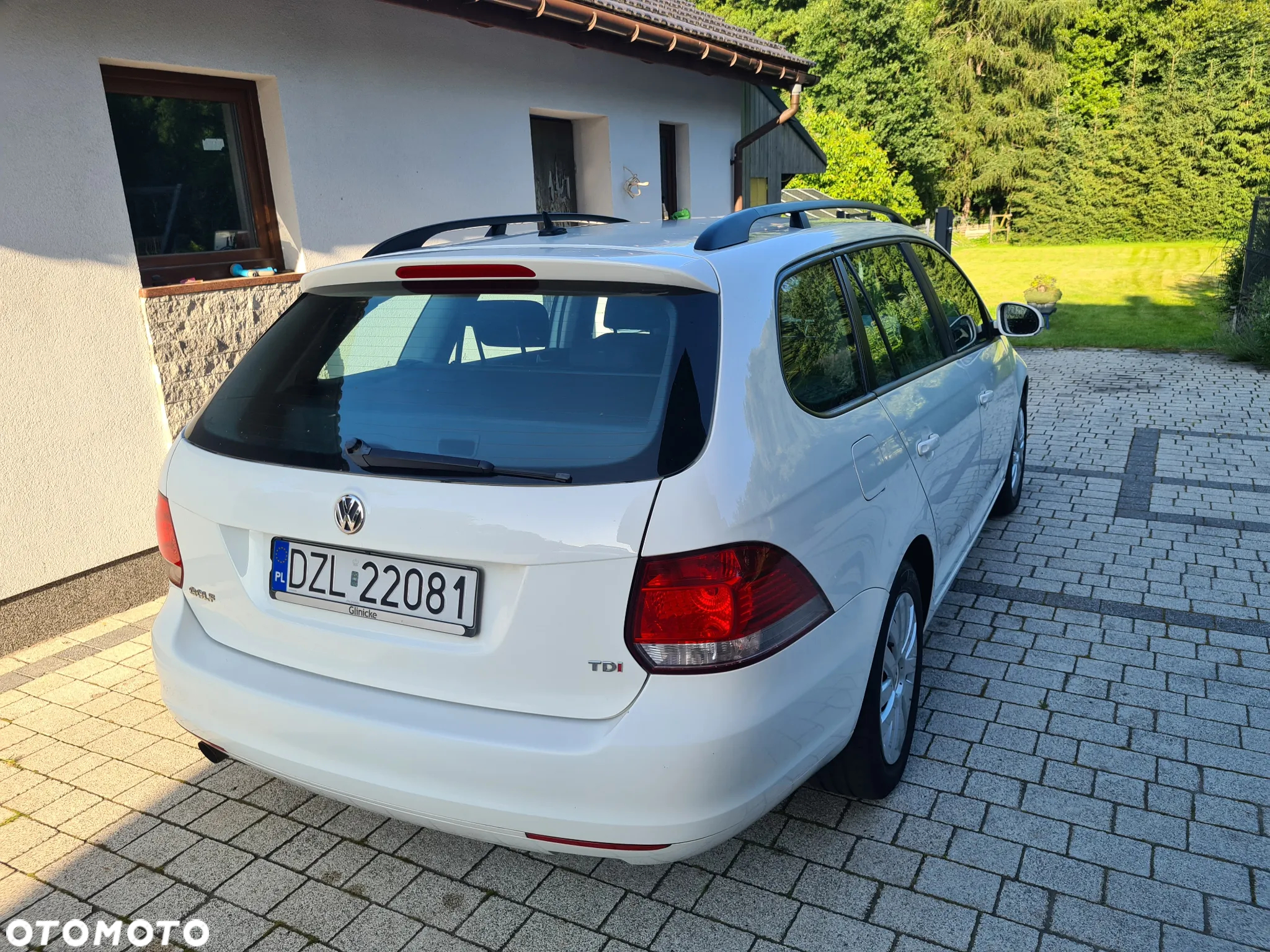 Volkswagen Golf 1.6 TDI DPF Trendline - 9