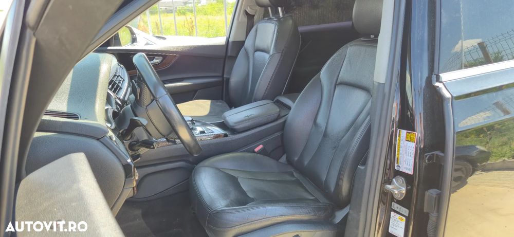 Audi Q7 3.0 TFSI Quattro Tiptronic - 6