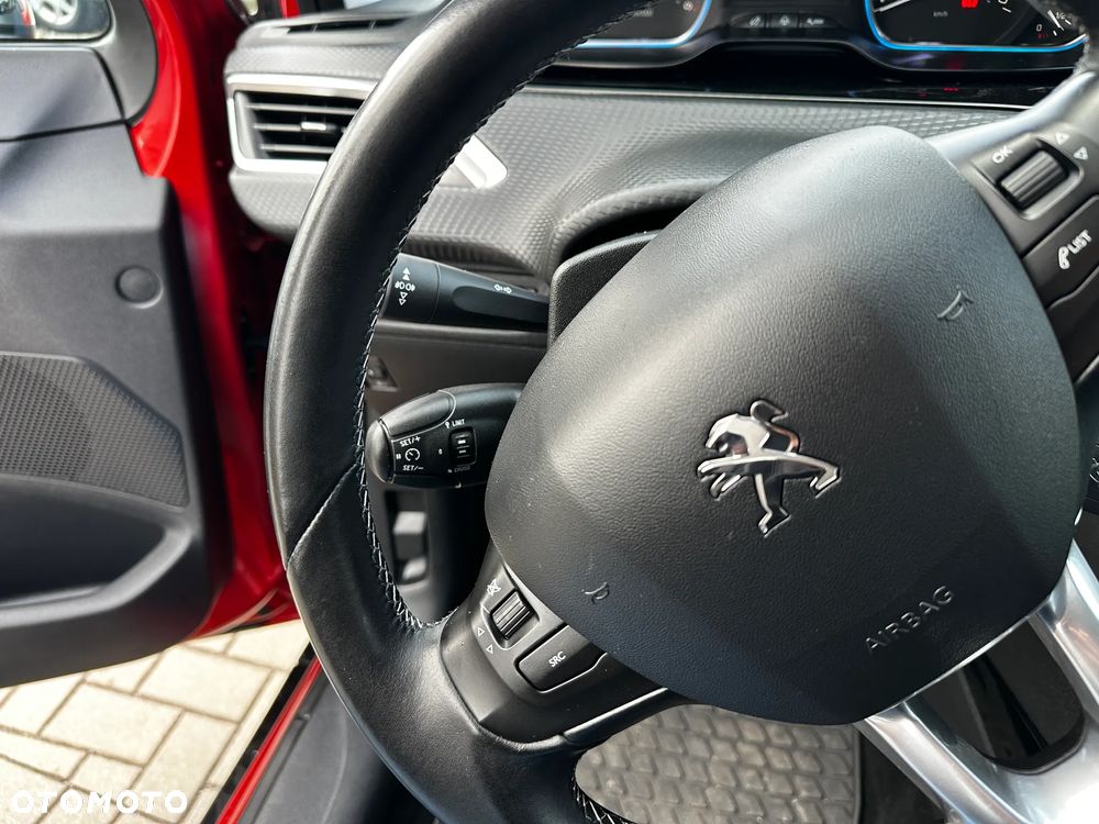 Peugeot 2008 - 9