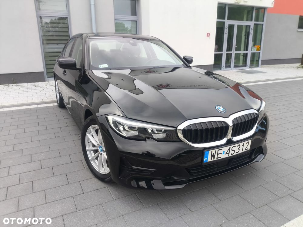 BMW Seria 3 320e - 13