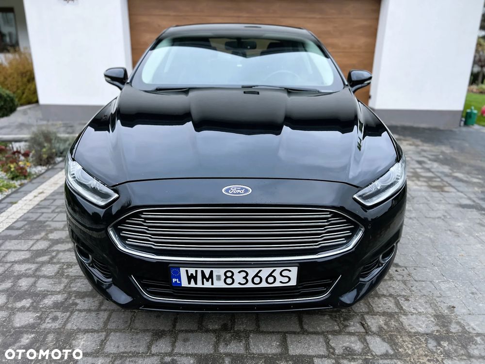 Ford Fusion 2.0 EcoBoost Titanium - 36