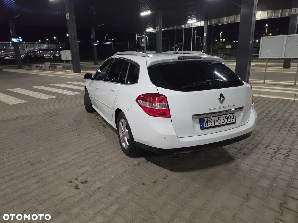 Renault Laguna dCi 110 FAP Dynamique - 8