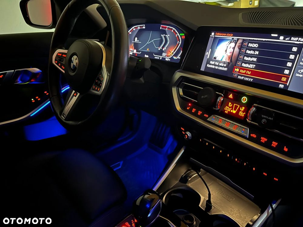 BMW Seria 3 320d - 13