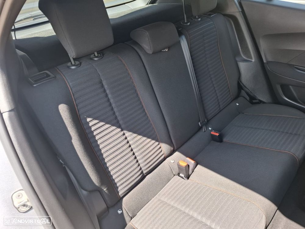 Peugeot 2008 1.2 PureTech Active Pack - 26