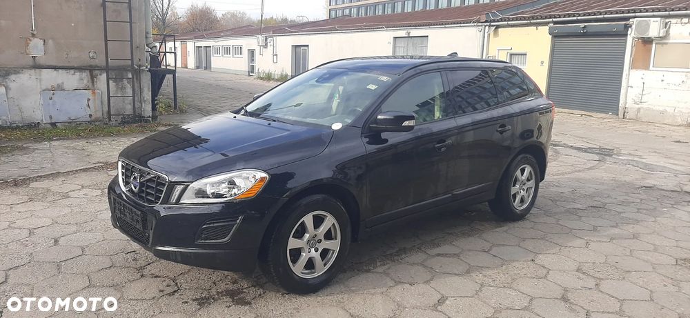 Volvo XC 60 D5 AWD Momentum - 1
