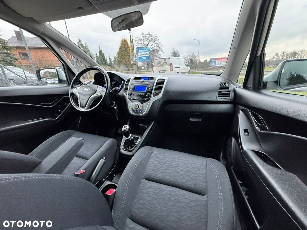 Hyundai ix20 - 23