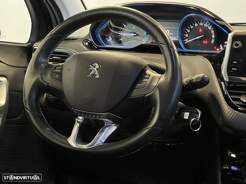 Peugeot 208 1.2 PureTech GT Line - 12