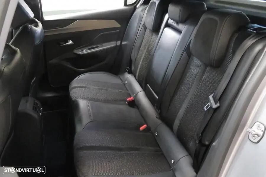 Peugeot 308 1.6 Hybrid GT e-EAT8 - 11