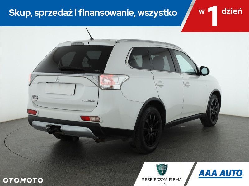 Mitsubishi Outlander - 6
