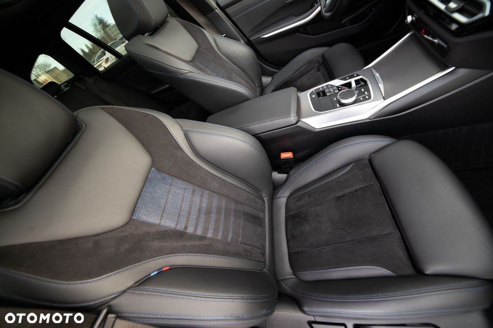 BMW Seria 3 320d xDrive M Sport Shadow sport - 25