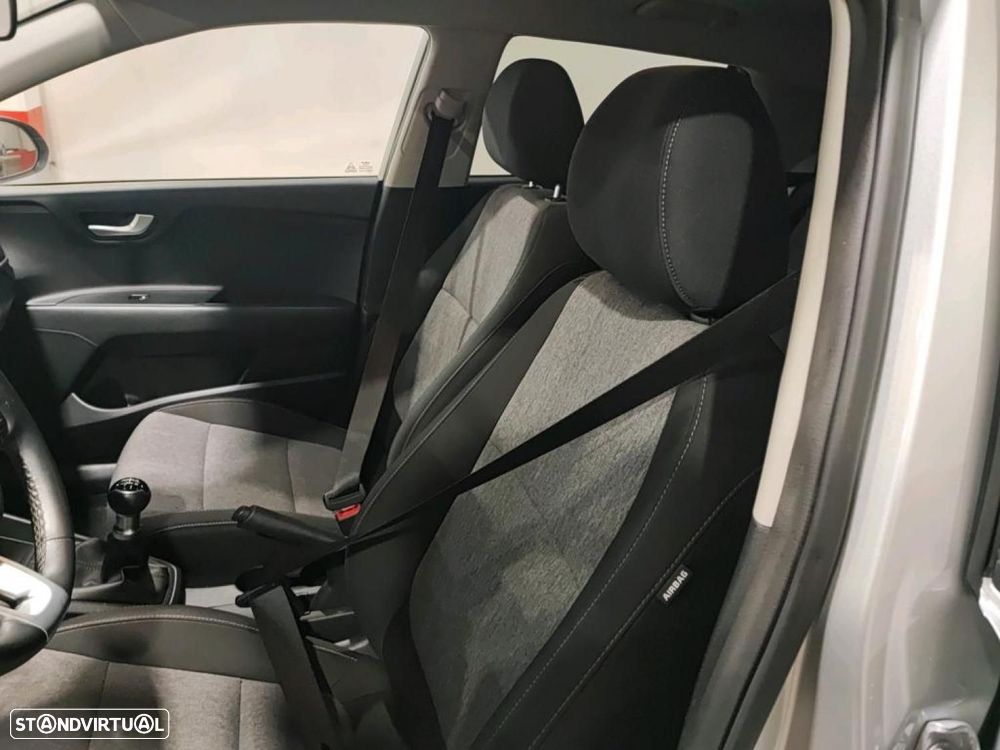 Kia Stonic 1.2 Dynamic - 9
