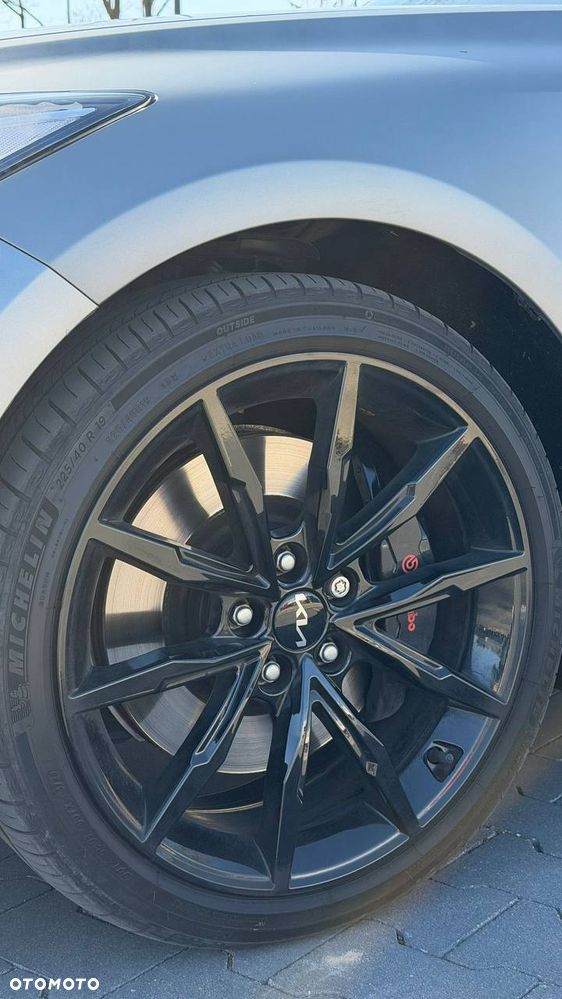 Kia Stinger - 11