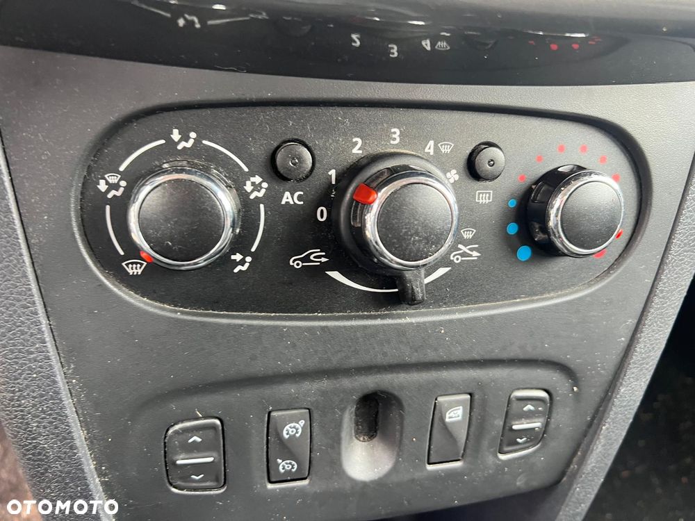 Dacia Sandero 0.9 TCe Laureate - 16
