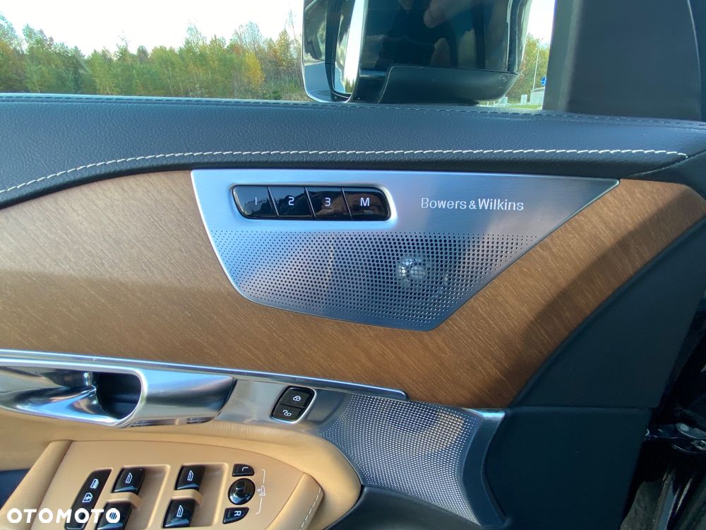 Volvo XC 90 - 30