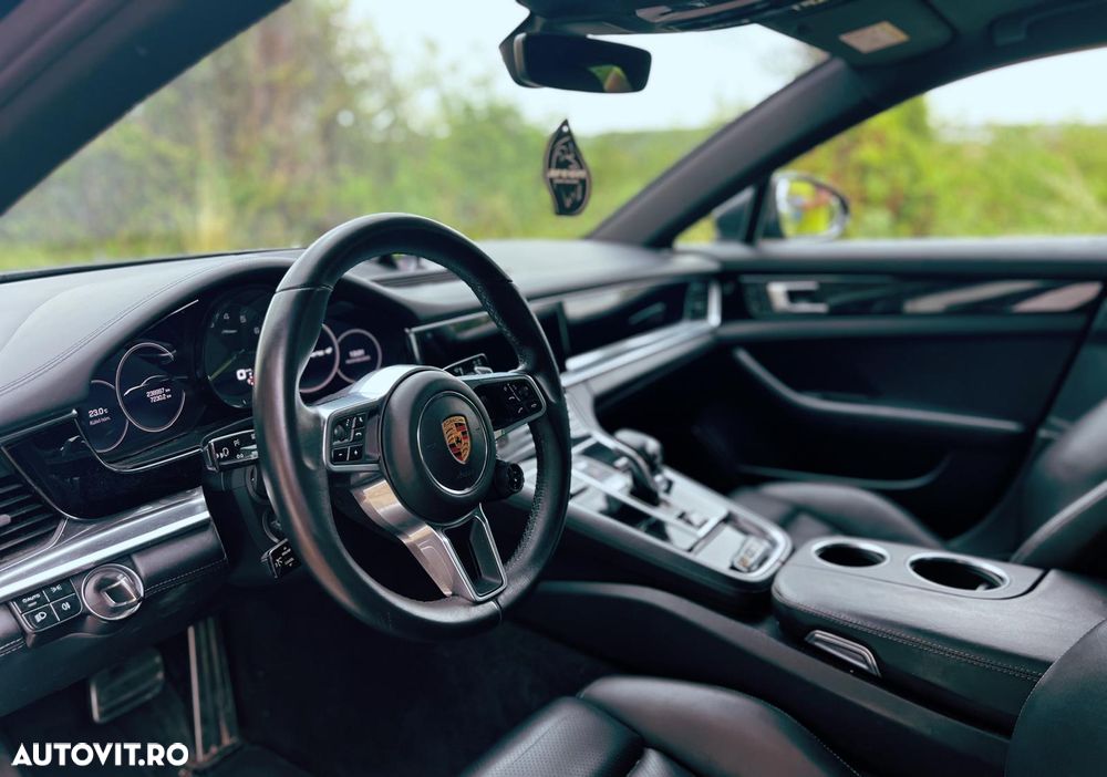 Porsche Panamera 4 E-Hybrid Executive - 6