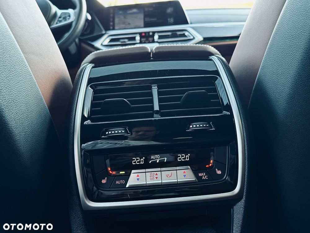 BMW X6 - 22