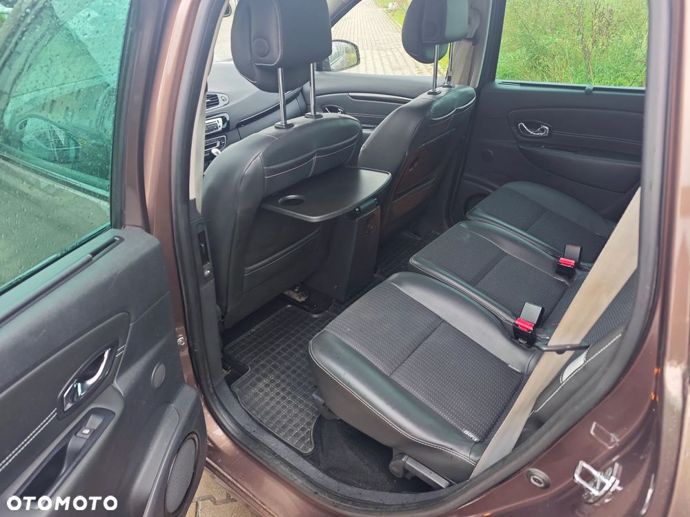 Renault Scenic 1.6 dCi Energy Bose Edition S&S - 10