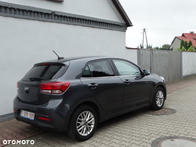 Kia Rio 1.2 Dream Team Edition - 7