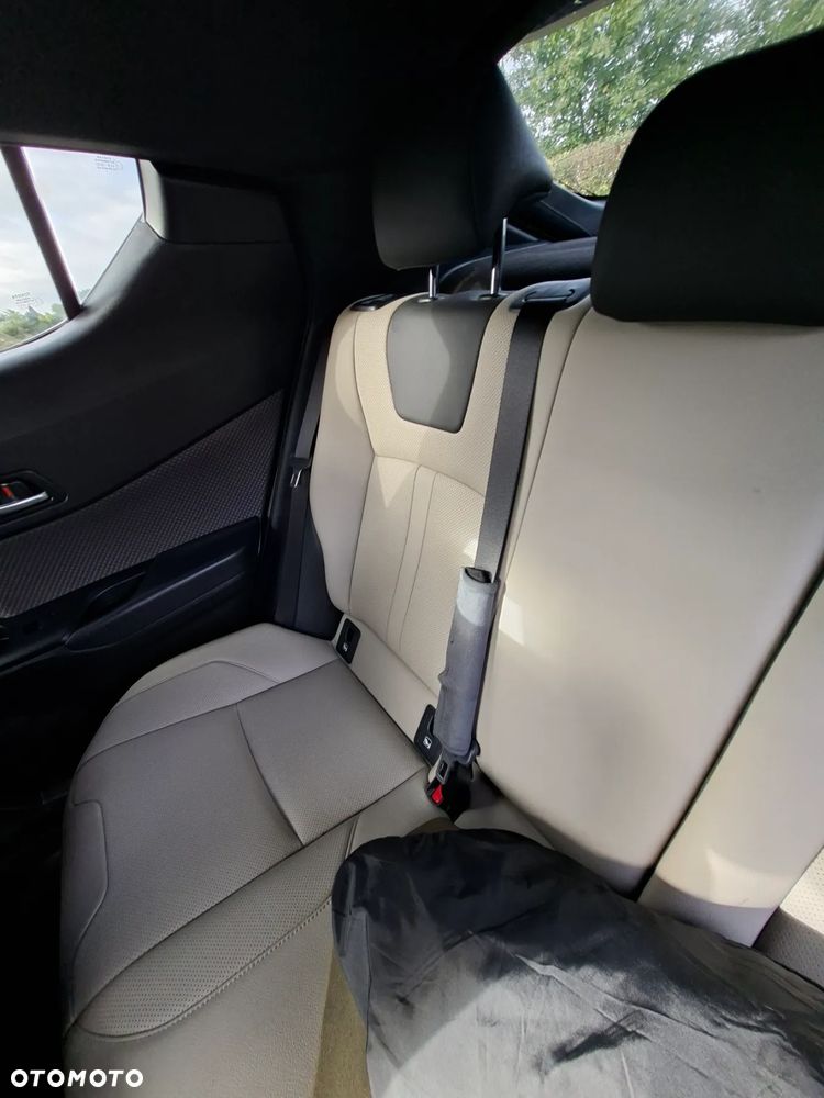 Toyota C-HR - 17
