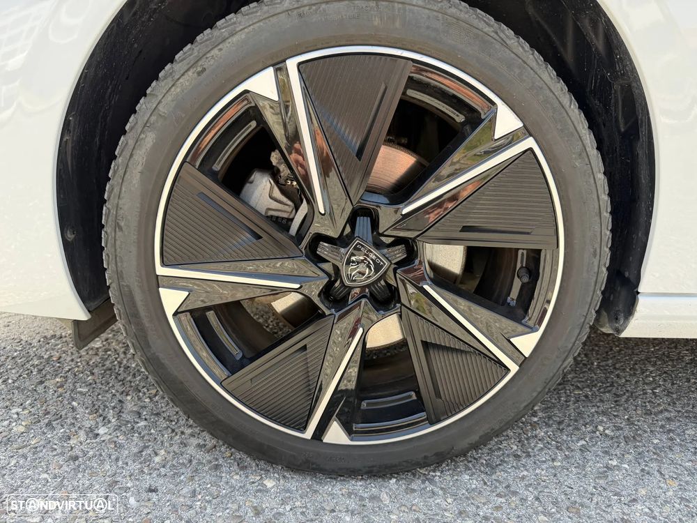 Peugeot e-308 54 kWh Allure - 15