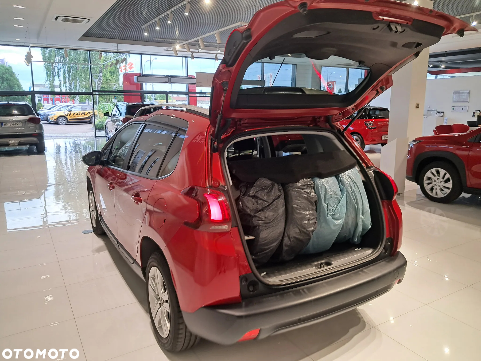 Peugeot 2008 1.2 Pure Tech Allure S&S EAT6 - 8