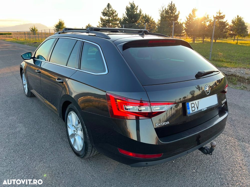 Skoda Superb 2.0 TDI DSG 4X4 Ambition - 3